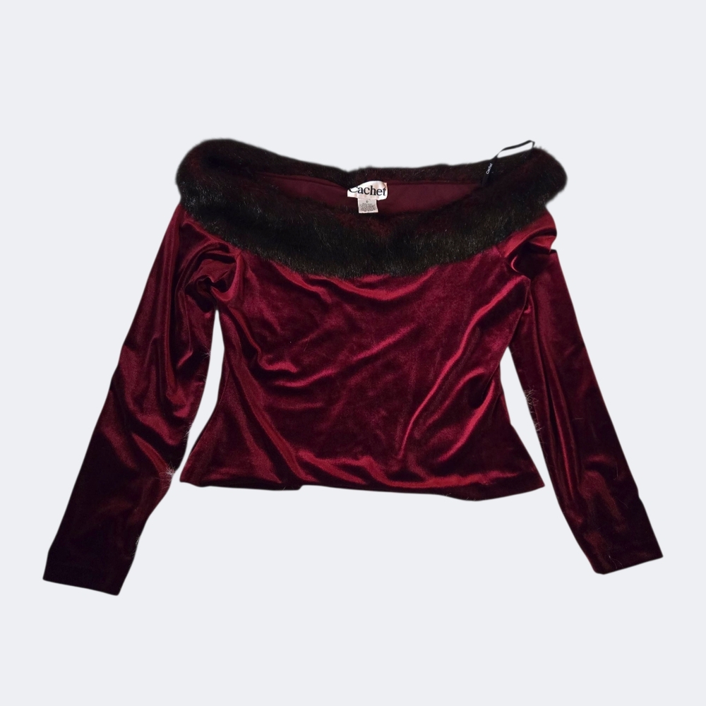 Vintage Off Shoulder Cachet Velvet Set!